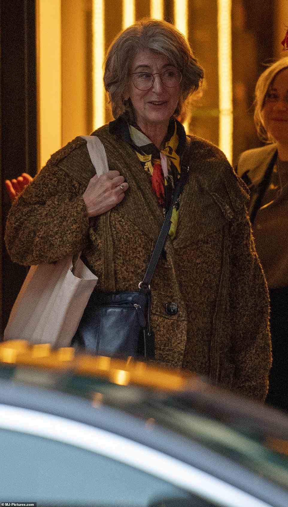 Camilla traf sich mit Dames Maggie Smith und Maureen Lipman (im Bild) beim Mittagessen mit „weißen Trüffeln“, das am Mittwoch in Murano in Mayfair im Zentrum von London stattfand