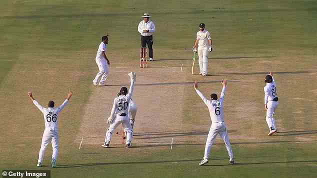 Ahmed appelliert an sein zweites Wicket – das von Faheem Ashraf während der Eröffnungs-Innings