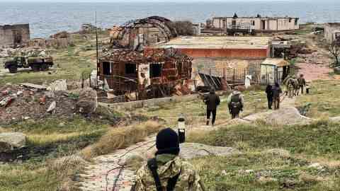 Ukrainische Truppen auf Snake Island.