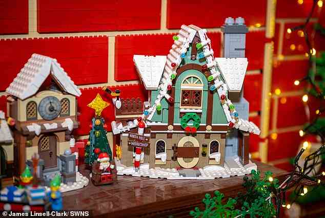 Sie konzentrierten sich auf die kleinen Details und bauten kleinere Lego-Weihnachtsornamente für die Kaminstruktur