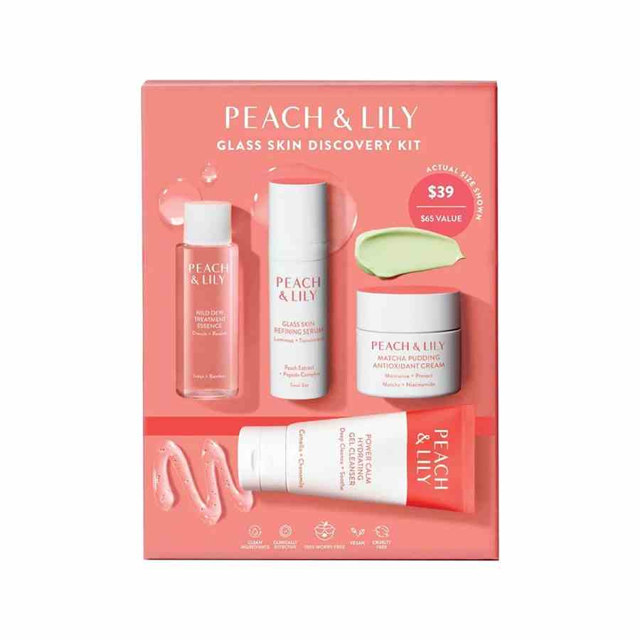 Peach & Lily Glass Skin Discovery Kit Pfirsichschachtel auf weißem Hintergrund