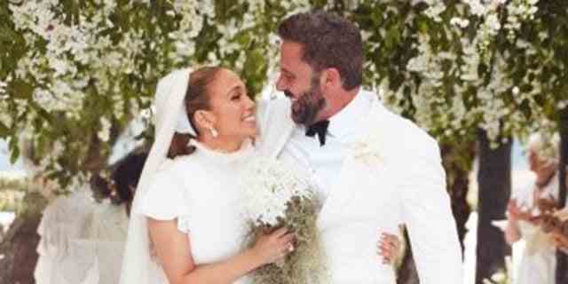 Jennifer Lopez und Ben Affleck heirateten im August nach einer geheimen Zeremonie in Las Vegas im Monat zuvor.