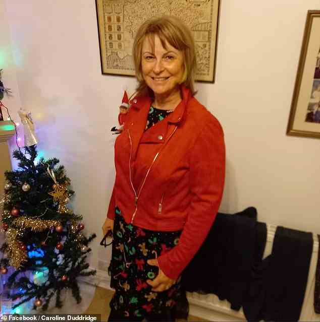 Caroline (im Bild) begann 2016, Gebühren für das Weihnachtsessen zu erheben, als ihr Mann im Jahr zuvor starb