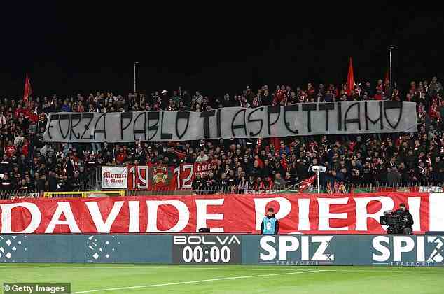 Monza-Fans hielten ein Banner mit der Aufschrift „Forza Pablo, wir warten auf dich“ hoch