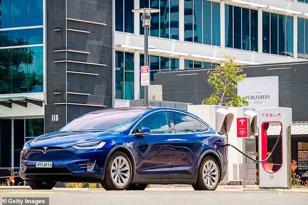 Im Juli gab Tesla bekannt, dass seit dem Start der Betaversion des vollständigen autonomen Fahrens im Jahr 2020 insgesamt 35 Millionen autonome Kilometer gefahren wurden – und diese Zahl ist jetzt sicherlich höher