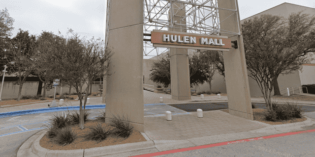 Hulen-Einkaufszentrum in Fort Worth, Texas.