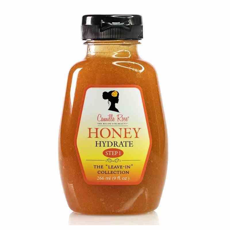 Camille Rose Honey Hydrate Leave-In Conditioner Honigquetschflasche auf weißem Hintergrund