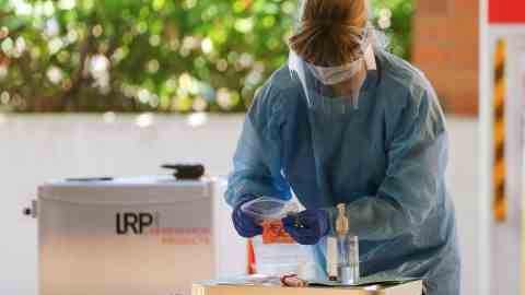 Das Testen auf das Coronavirus bleibt ein wichtiges Instrument zur Bekämpfung der Pandemie.