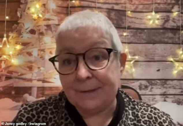 Aufrichtig: Janey Godley, 61, gab am Dienstag in einem aufrichtigen Instagram-Video bekannt, dass ihr Krebs zurückgekehrt ist