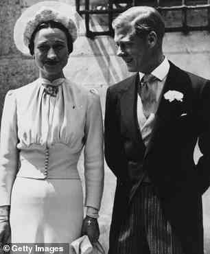 Der Herzog von Sussex macht keine direkten Vergleiche zwischen sich und Meghan und Edward und Wallis, aber es gibt zahlreiche Ähnlichkeiten zwischen den Paaren