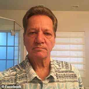 Curtiss E. Jackson, 70, aus Honolulu, wurde wegen des Verdachts, Investoren von Semisub betrogen zu haben, in Gewahrsam genommen.  von fast 30 Millionen Dollar