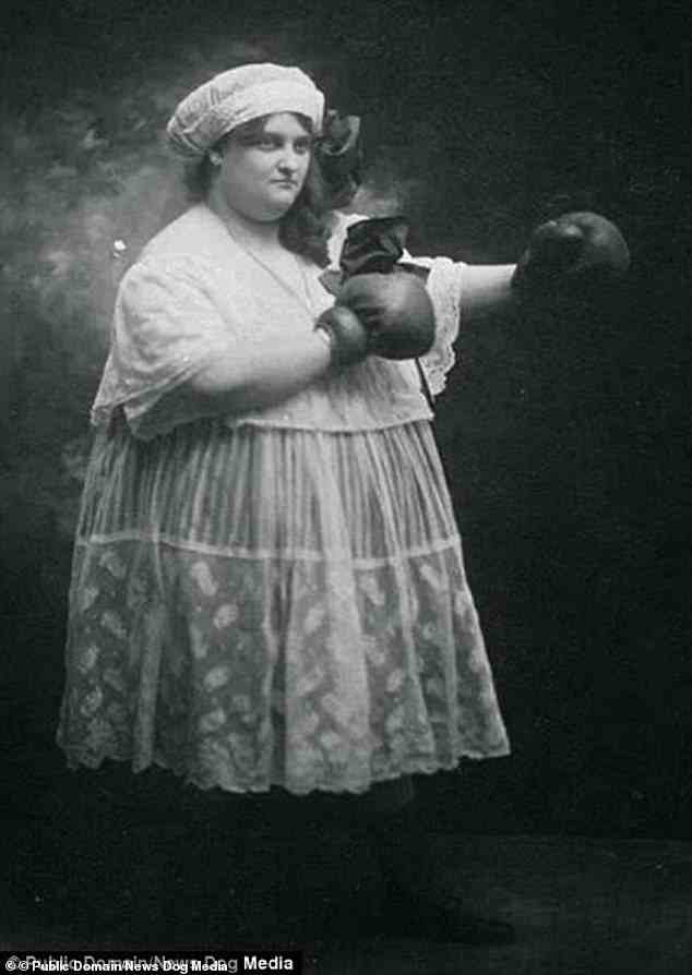Hattie Madders, Gewinnerin des Titels „Most Scary Woman in the UK“ im Jahr 1883, war die einzige Frau, die den Boxweltmeistertitel im Schwergewicht hielt.  Mit dem Spitznamen 