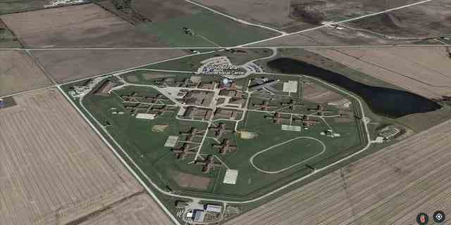Dieses Bild zeigt eine Luftaufnahme des John A. Graham Correctional Center in Hillsboro, Illinois. 