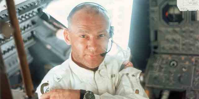 Pilot der Mondlandefähre Edwin E. Aldrin Jr. an Bord der Mondlandefähre während der Mondlandemission Apollo 11, 20. Juli 1969. 