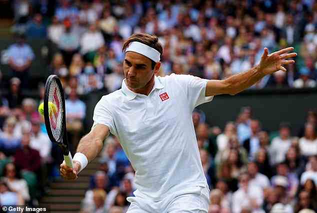 Roger Federer, der während seiner 20 Grand-Slam-Titelgewinner-Karriere alle Beläge gemeistert hat, wird von vielen als der beste männliche Spieler aller Zeiten angesehen
