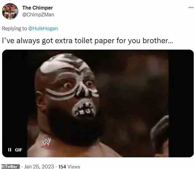 Extra: @ChimpZMan twitterte ein Foto der Wrestlerin Kamala aus den 80ern und fügte hinzu: „Ich habe immer extra Toilettenpapier für deinen Bruder …“