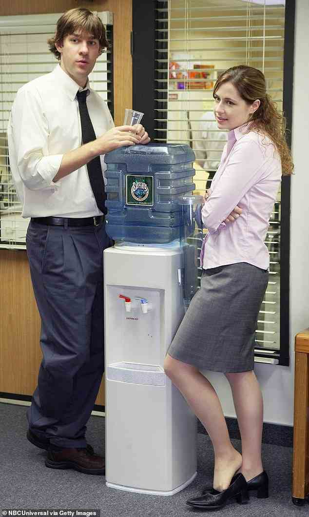 When the show The Office premiered in 2005, it was pretty obvious from the start that Jim and Pam - played by John Krasinski and Jenna Fischer - had a strong connection