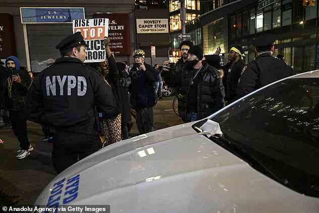 Security forces take measures as people protest against the police assault of Tyre Nichols in New York