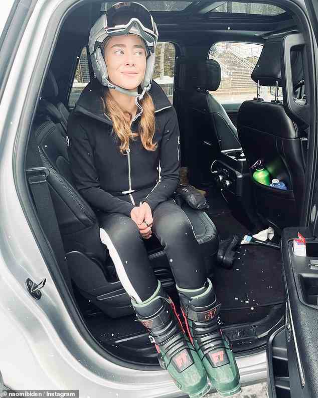 Naomi Biden, 29, genoss letzte Woche Skifahren in Jackson Hole, Wyoming, und teilte Fotos von ihrem malerischen Familienausflug