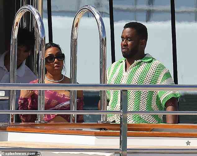 Paar: Diddy wurde von seiner neuen Freundin Yung Miami begleitet, als sie den Neujahrstag auf seiner Yacht in Saint Barts feierten, nachdem ihre Beziehung offiziell geworden war