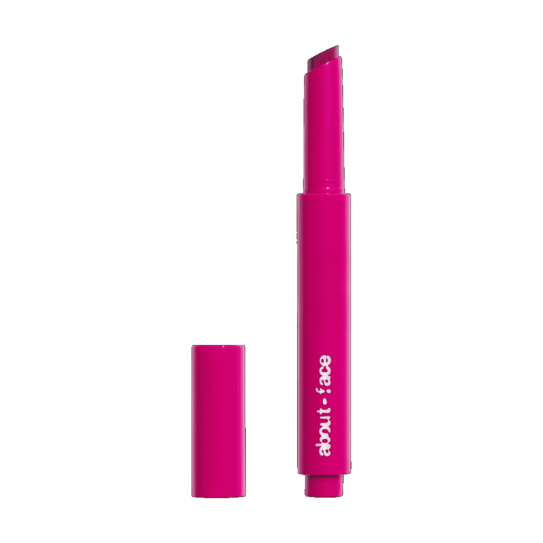 About-Face Lip Colour Butter Pinkfarbener Lippenbutterstift mit seitlichem Deckel auf weißem Hintergrund