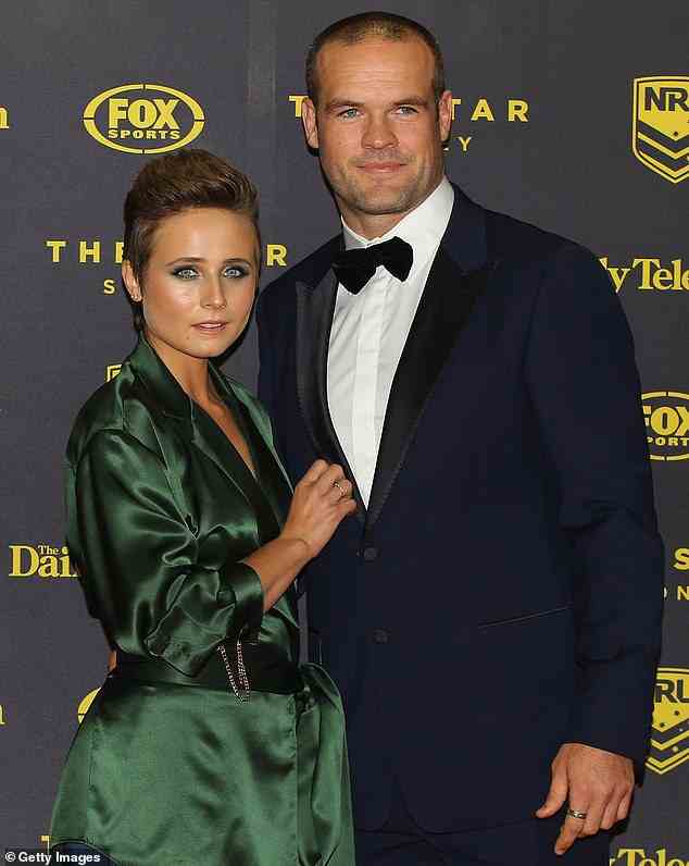 Der ehemalige Rugby-League-Star Nate Myles und seine Frau Tessa James, Schauspielerin, haben ihr Anwesen an der Gold Coast für 1,35 Millionen Dollar verkauft