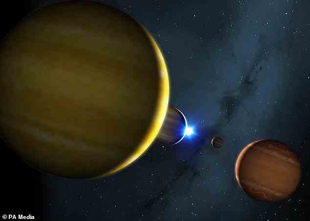 Obwohl sie nur wie Glühwürmchen aussehen, sind die Planeten (künstlerische Darstellung abgebildet) tatsächlich massive Gasriesen, die als „vergrößerte Versionen“ von Jupiter, Saturn, Neptun und Uranus beschrieben werden