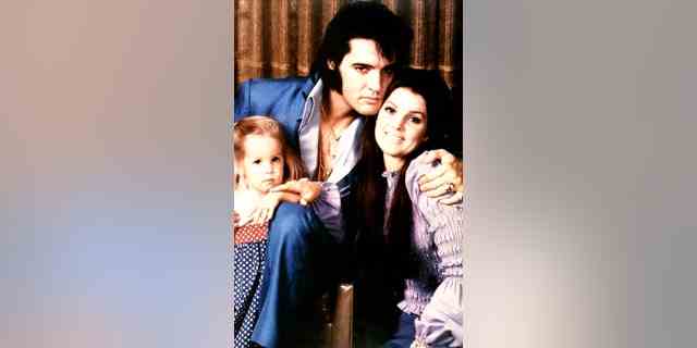Lisa Marie war das einzige Kind von Priscilla und Elvis Presley.  Sie starb am 12. Januar im Alter von 54 Jahren.