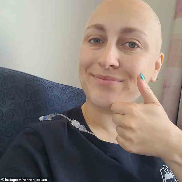 Hannah durchlief eine viermonatige Chemotherapie und Operation, um die Krankheit zu besiegen