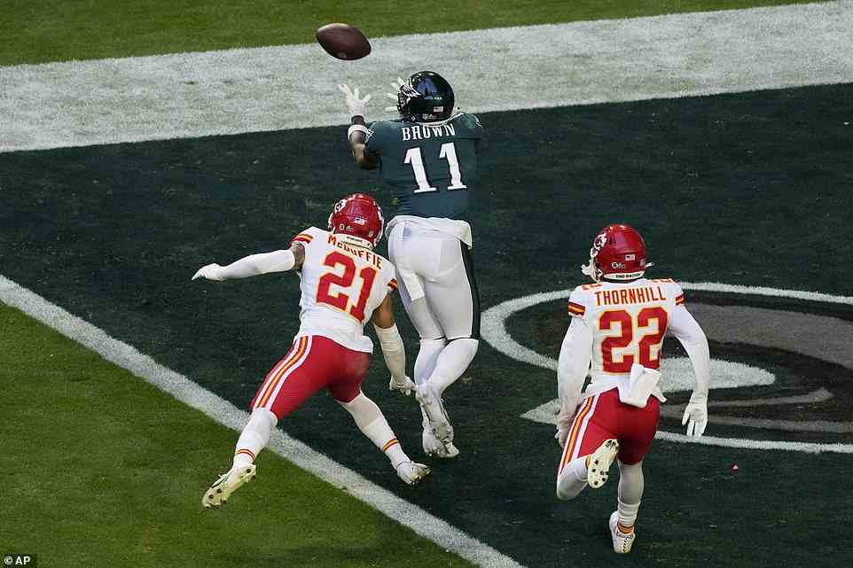 Philadelphia Eagles wide receiver A.J. Brown (11) pulls in a touchdown pass to put his team back in front in huge showdown