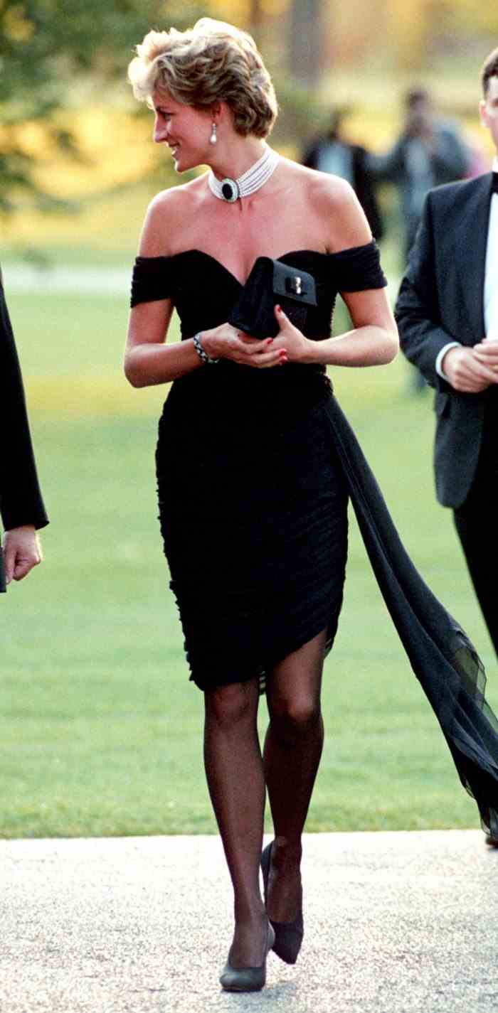 Details hinter dem Rachekleid von Prinzessin Diana
