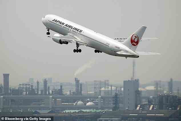 Aber nach dem Start musste das Flugzeug nach einer siebenstündigen Hin- und Rückfahrt nach Tokio zurückkehren (Dateibild)