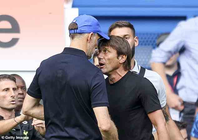 Tuchel wurde kurz nach dem Zusammenstoß an der Stamford Bridge entlassen;  Conte erholt sich von der Operation