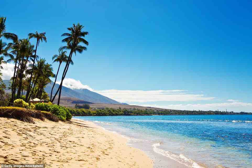 Kaanapali Beach in Hawaii is the top-ranking beach in the U.S, landing 10th on the global table