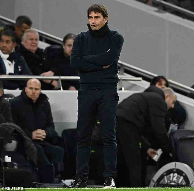 Tottenham-Trainer Antonio Conte wird gegen Chelsea voraussichtlich auf der Trainerbank fehlen