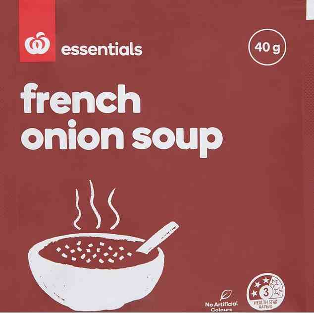Eine australische Mutter schwört auf Woolworths 45c Essentials französische Zwiebelsuppenmischung (im Bild), um jedes Gericht aufzuwerten und sicherzustellen, dass ihre Kinder es essen – aber Feinschmecker sind wütend, das Geheimnis ist gelüftet