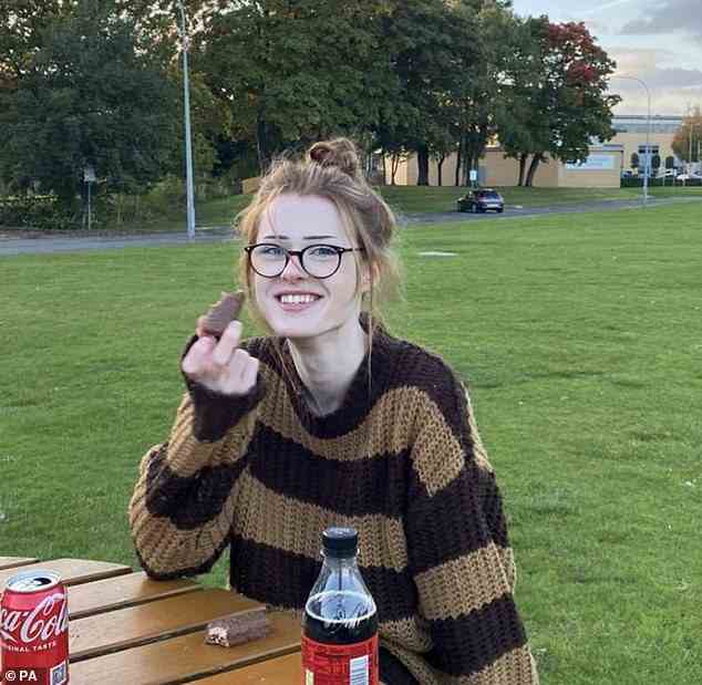Das abgebildete Schulmädchen Brianna Ghey wurde am Samstag in einem Park in Warrington erstochen aufgefunden
