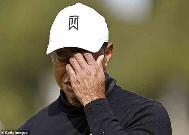 Tiger Woods lief Gefahr, den Cut zu verpassen, nachdem er ein One-Over beendet hatte, aber er kam gerade noch durch