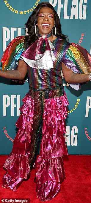 Festlich: Big Freedia ließ keinen Zweifel am Pride-Tenor der Veranstaltung in auffälliger Regenbogenausrüstung