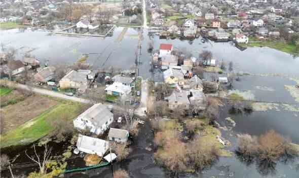 Überschwemmung in der Nähe von Demidov 