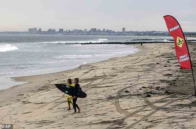 Das ungeklärte Abwasser hat dazu geführt, dass Beamte den Strand von Imperil (im Bild) für die Hälfte des Jahres 2022 geschlossen haben