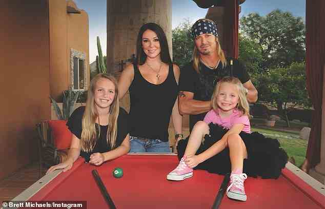Familie: Der Rocker teilt Jorja und seine ältere Schwester Raine, 22, mit der Schauspielerin Kristi Gibson, 52