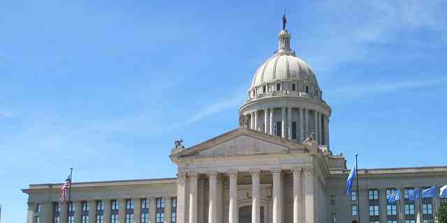 Das Oklahoma State Capitol Building, hier in Oklahoma City zu sehen, wurde 1917 erbaut.