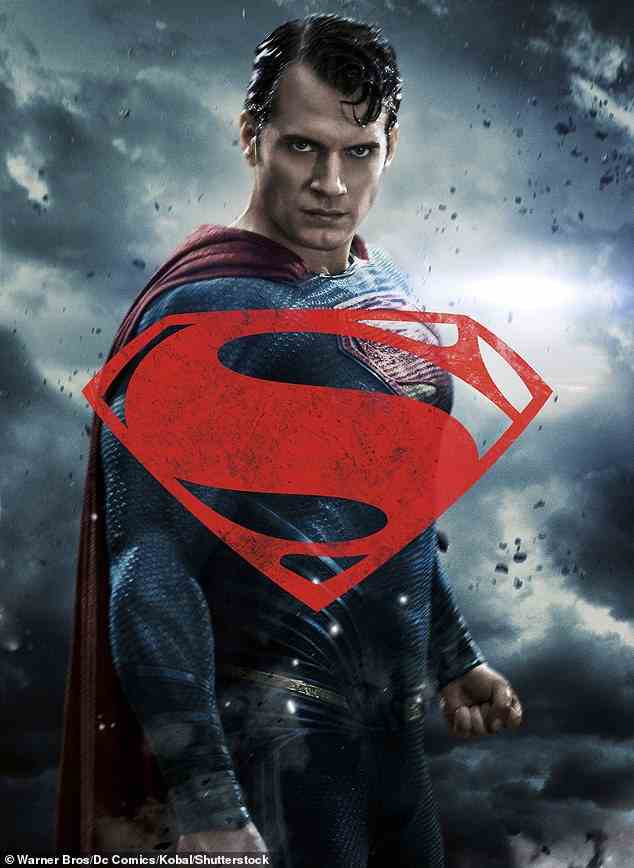 Erledigt: Gunn kündigte im Herbst 2022 an, als er die DC-Position übernahm, die einen neuen Superman-Film schrieb.  Laut Deadline wollte David Zaslav, CEO von Warner Bros Discovery, das sofort.  Es wurde auch mitgeteilt, dass Henry Cavill nicht zurückkehren würde