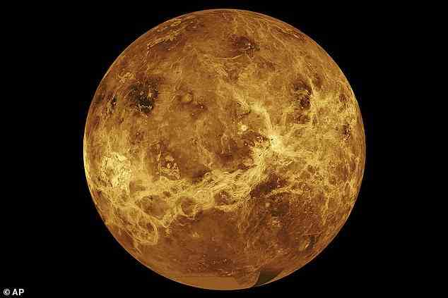 Die Venus (im Bild) ist ein terrestrischer Planet ähnlich groß wie die Erde, aber er hat eine Oberflächentemperatur von etwa 464 °C (867 °F) und einen 92-mal höheren Druck als unser Heimatplanet