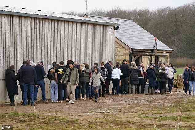 Scores of vehicles again descended on the popular Oxfordshire site on Friday, with long queues forming outside the Amazon presenter's farm shop
