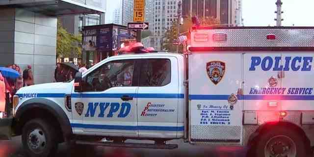 Das NYPD antwortet am Columbus Circle.