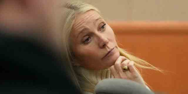 Gwyneth Paltrow hat behauptet, Terry Sanderson habe sie geschlagen und eine Gegenklage auf 1 Dollar plus Anwaltsgebühren erhoben.