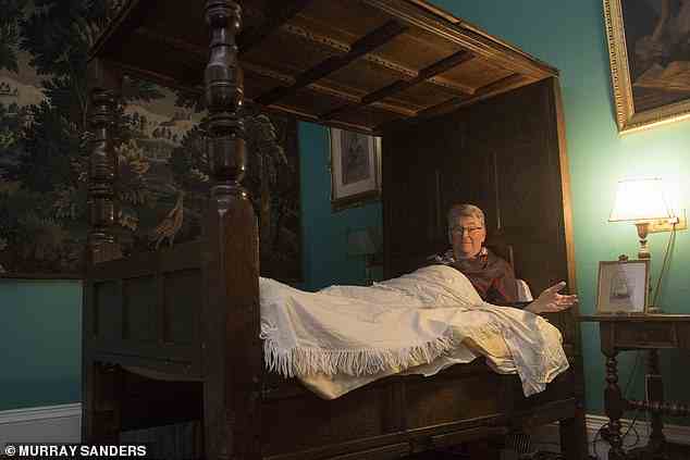 'Lying in my four-poster bed in one of Britain¿s most haunted houses, the question is not whether I will see a ghost'