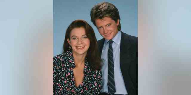 Justine Bateman und Michael J. Fox spielten die Geschwister Mallory und Alex Keaton in der erfolgreichen 80er-Show "Familienbande."